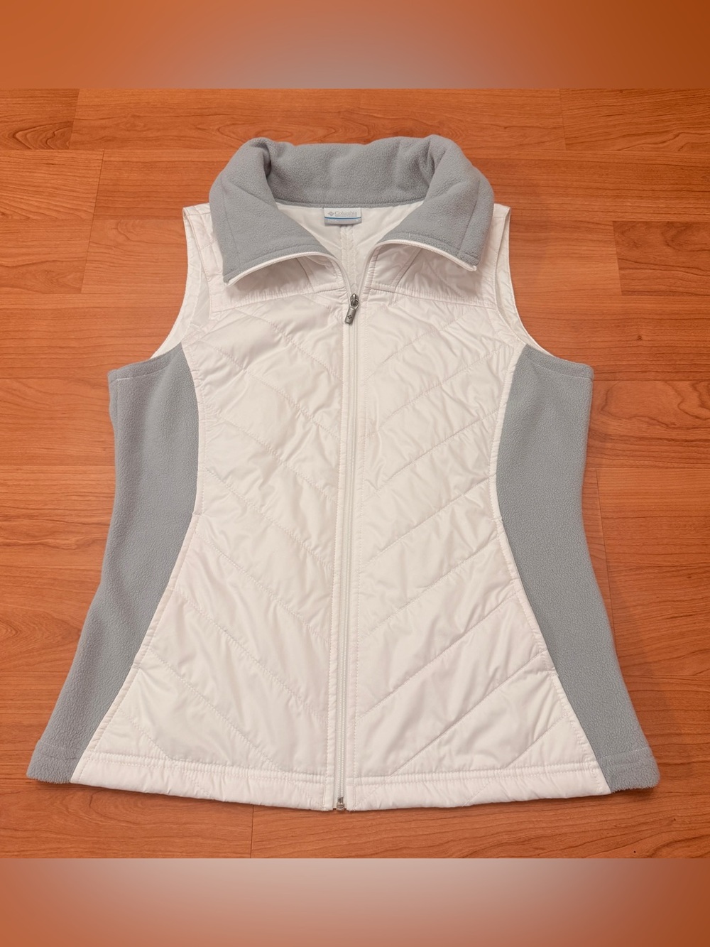 Columbia Women's Size S White Quilted Fleece Trim Full Zip Vest